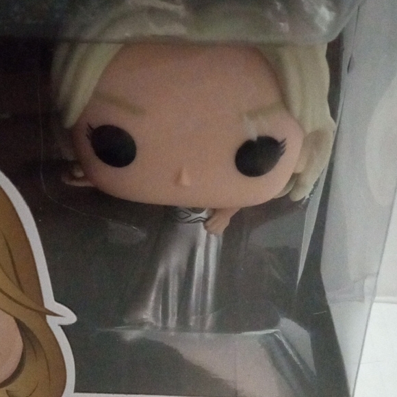 Funko Pop! Wheel of Fortune Figure in Silver Dress - Picture 7 of 8